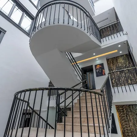 Apartment Old Town 2 *